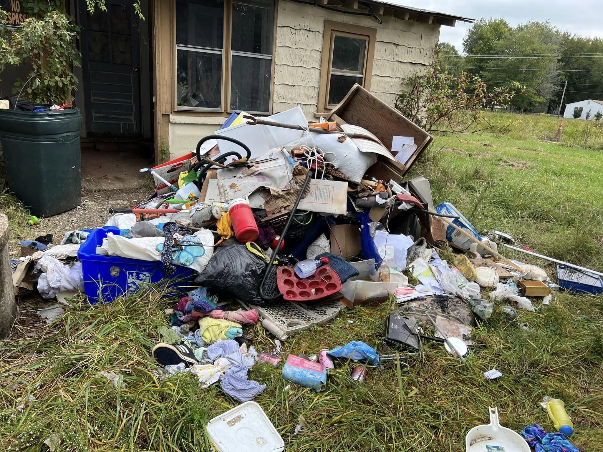 eviction-clean-out-service-southern-md-4 eviction-clean-out-service-southern-md-4